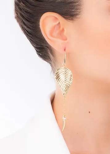 Gold Leaf dangled Earing