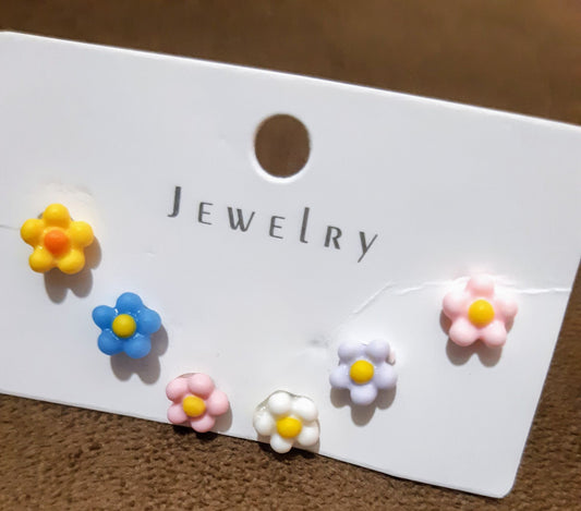 Cute Flower studs pack