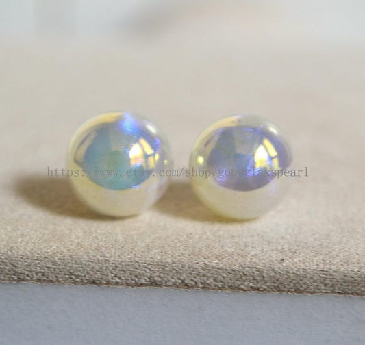 Pearl Holographic Studs