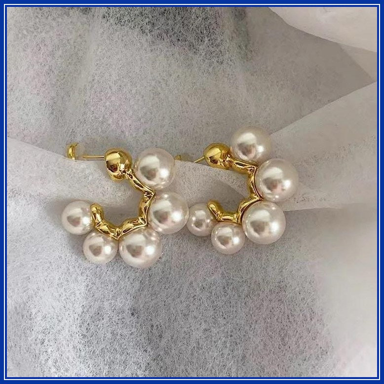 Drop Pearl studs