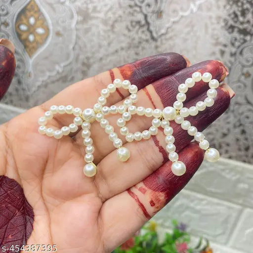 Bow knot Pearl Earings