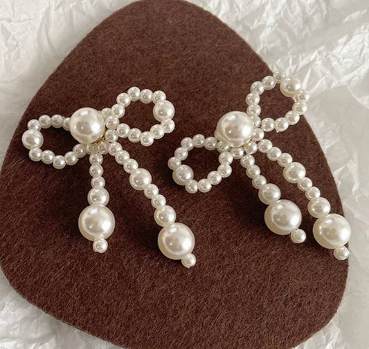 Bow knot Pearl Earings