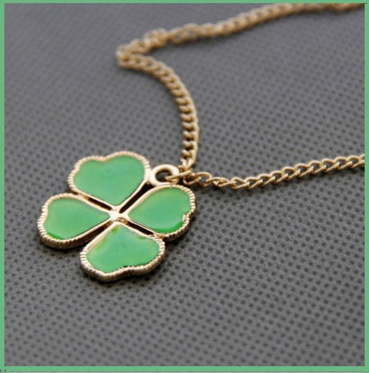 Green Clover pendant