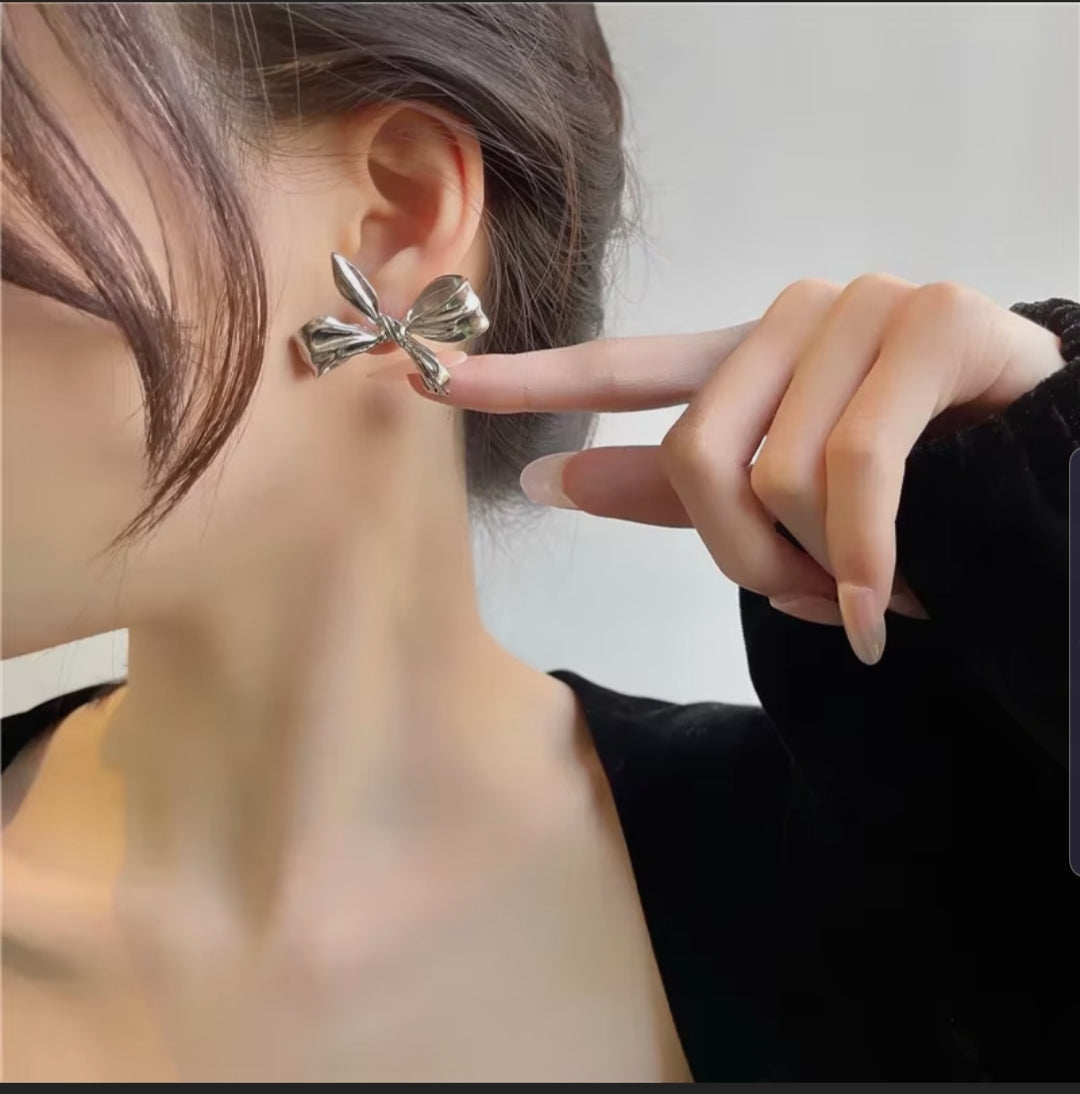 Metallic Bow Earings