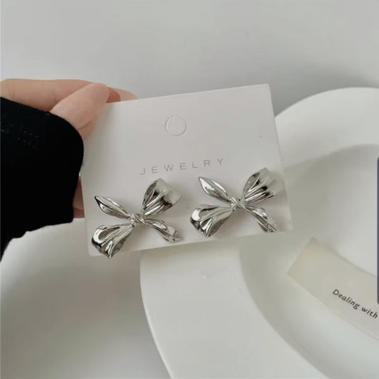 Metallic Bow Earings
