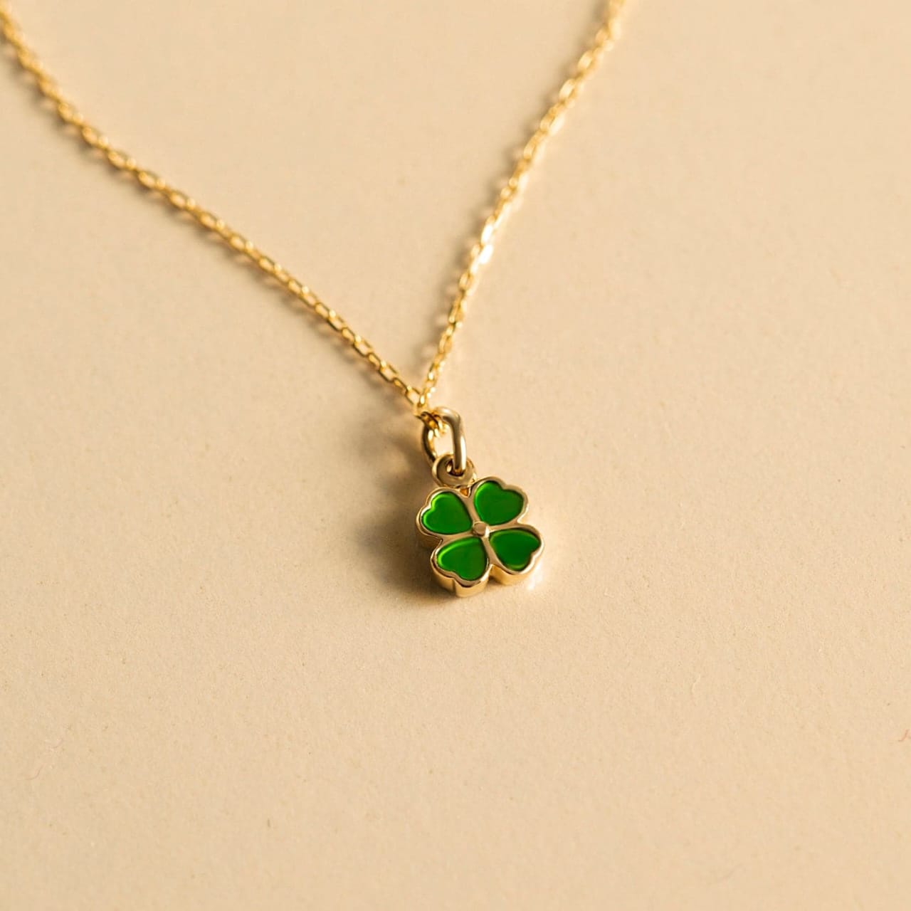 Green Clover pendant