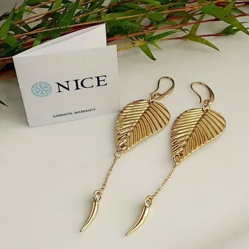 Gold Leaf dangled Earing