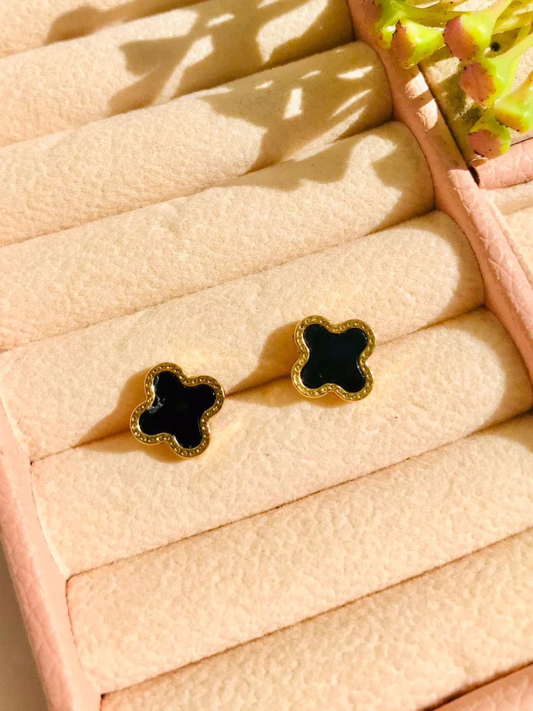 Black Clover earings 2 pairs