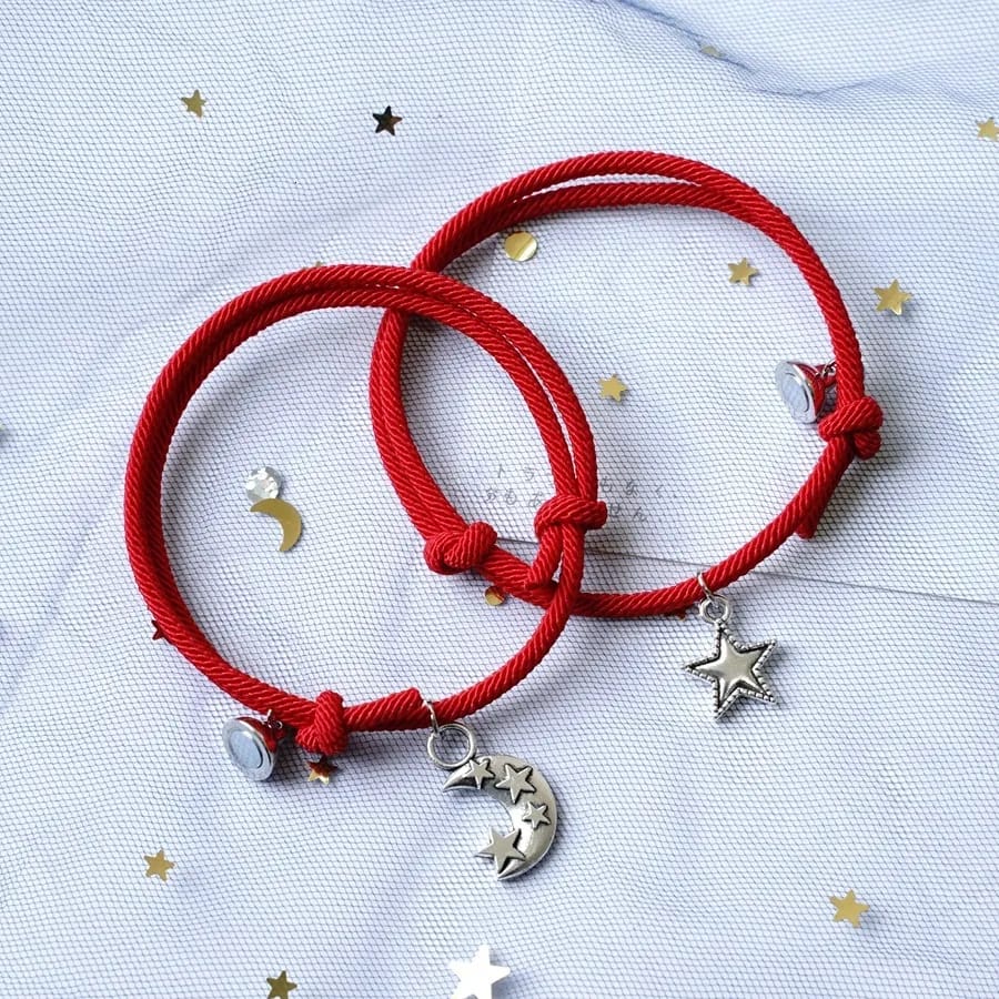 Magnetic charm braclet