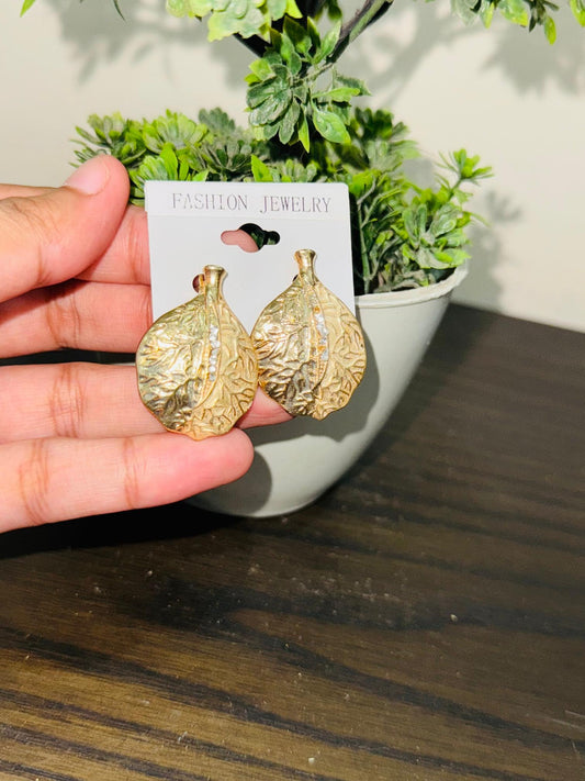 Gold leaf studs