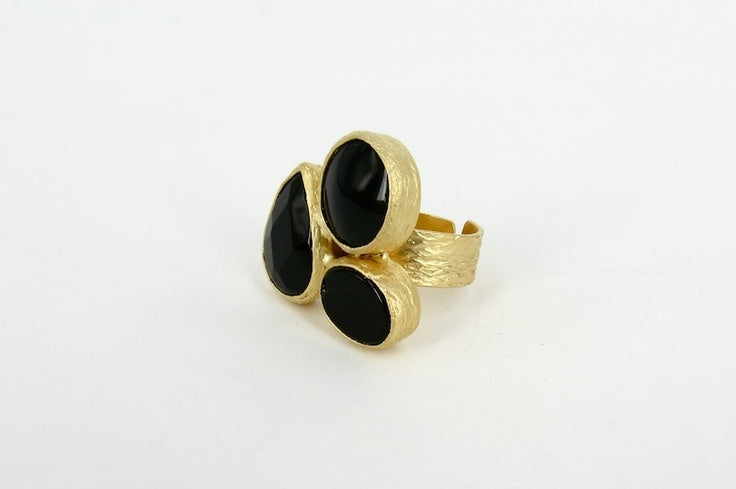 Dark Green 3-stone Ring